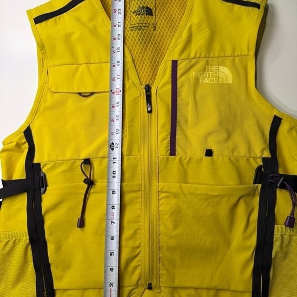 The North Face Class V Utility Vest Silt Yellow Gorpcore Hiking Size Medium - Picture 16 of 16